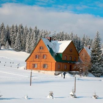 Stacja Turystyczna ORLE (fot. Gama AR - www.gama.com.pl)